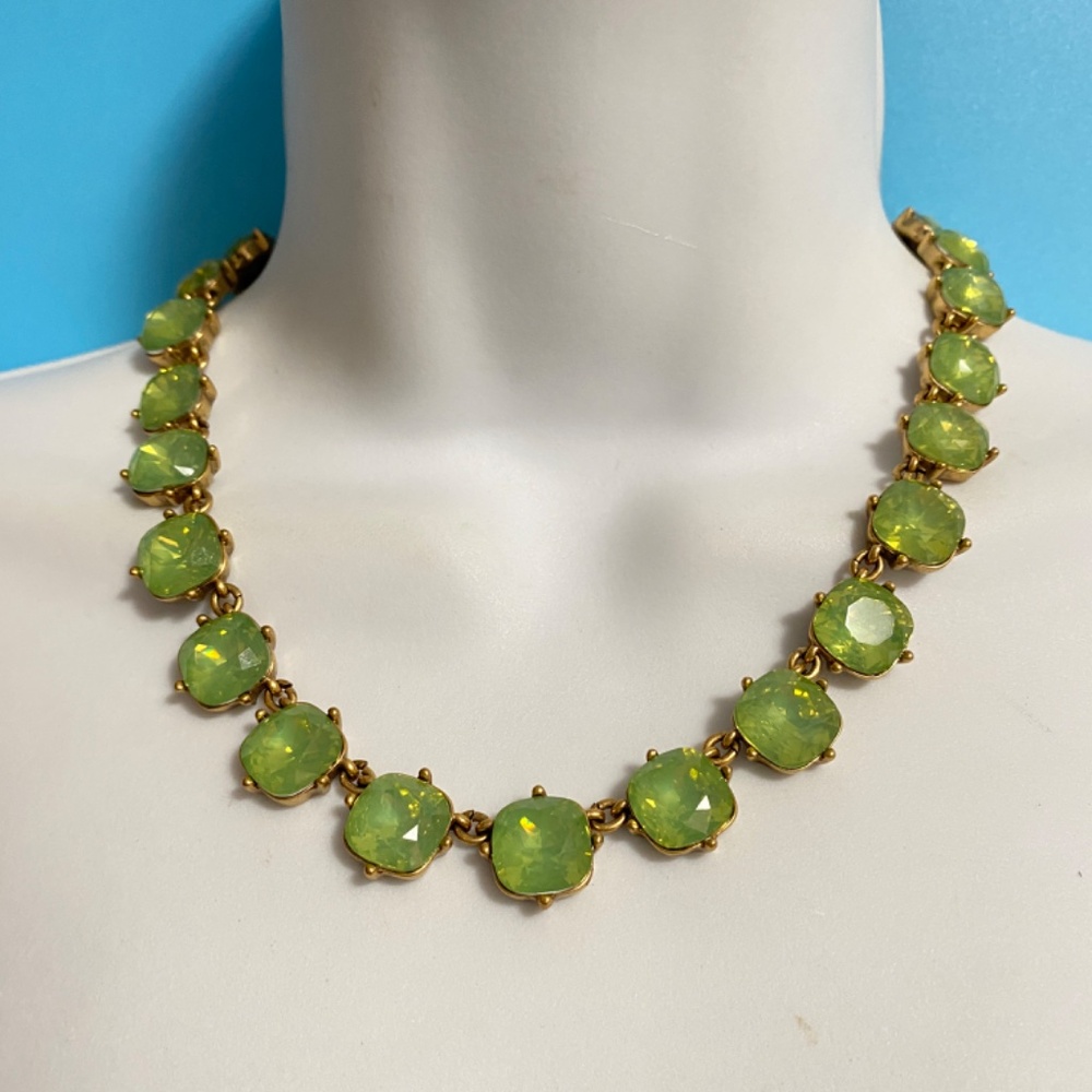 J.CREW Necklace Green & Gold Tone Statement Necklace 16" +3" Extender - Picture 9 of 9